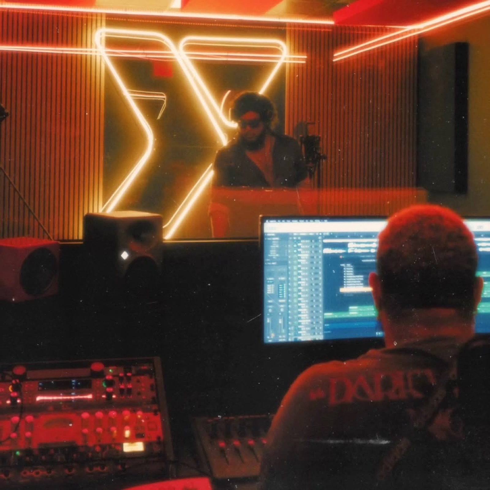 Toine engineering a studio session